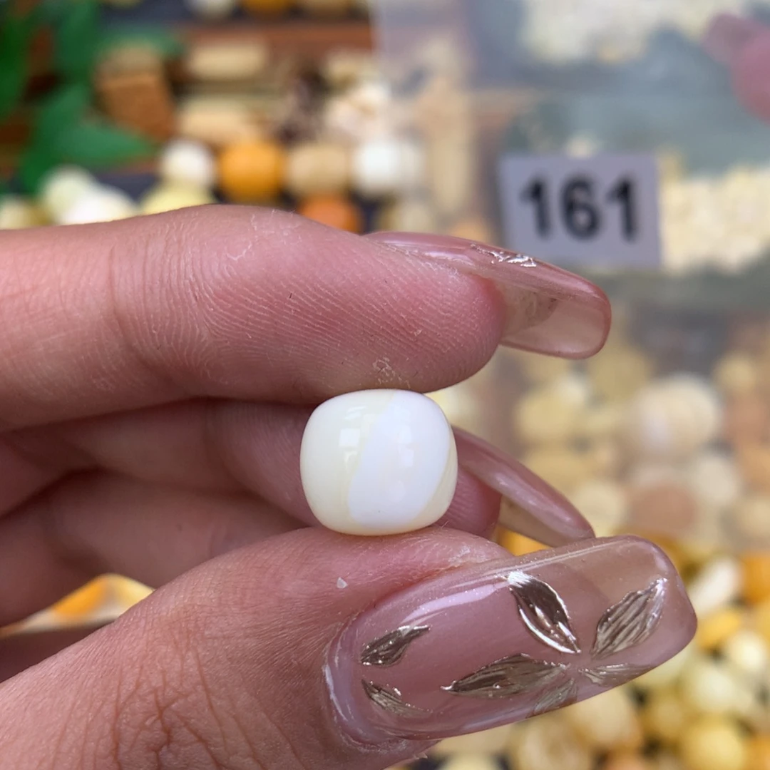 琥珀珠宝奇石未镶嵌10.5