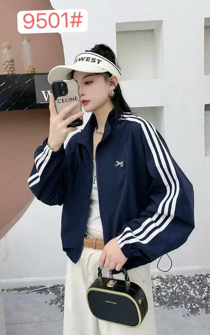 2025秋季立领绣花新款棒球服韩版宽松休闲大众百搭短外套女9501款