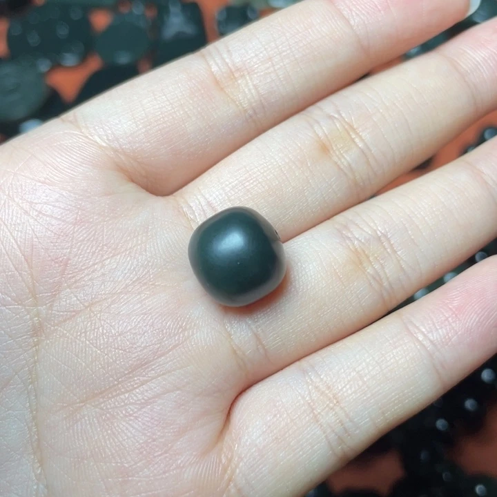 手链未镶嵌和田玉（青玉）卫****灼