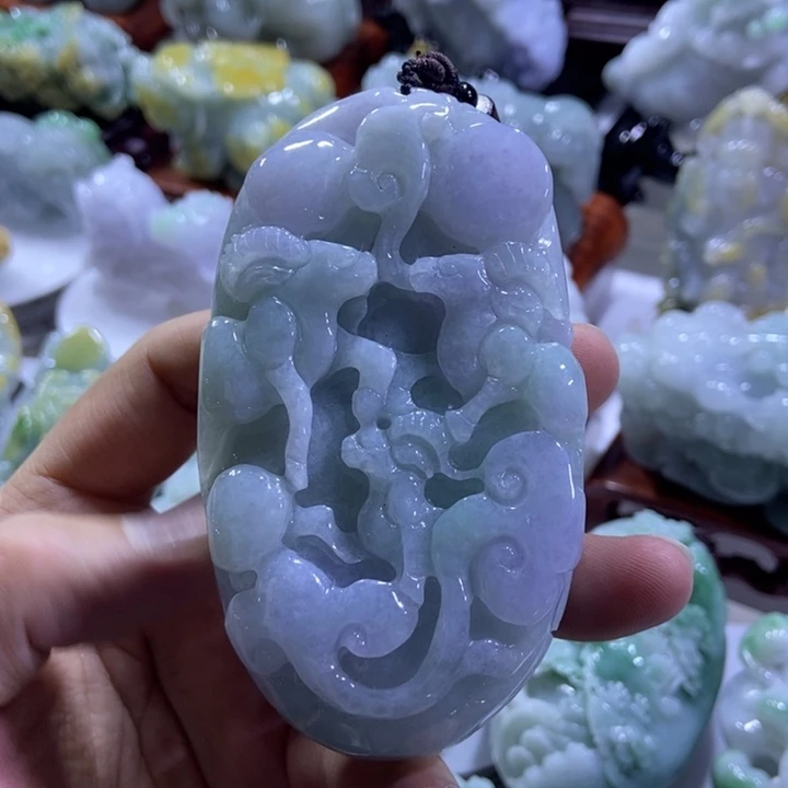 翡翠未镶嵌把件三羊开泰
