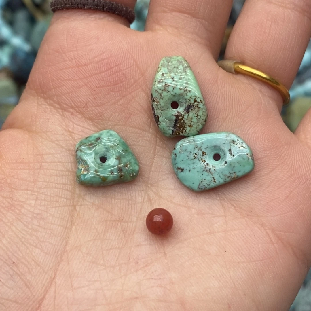 南红玛瑙未镶嵌珠宝奇石