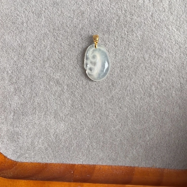 翡翠18K金镶嵌颈饰10级粉丝礼