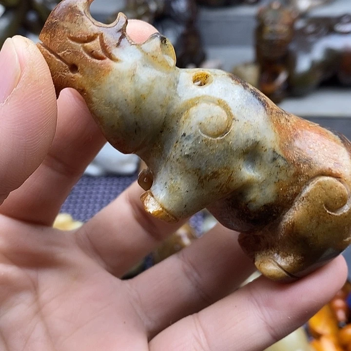 未镶嵌蛇纹石玉颈饰