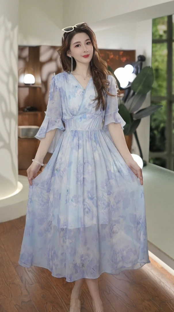 018夏季新款时尚v领超仙收腰显瘦连衣裙高级感品质碎花女式长裙