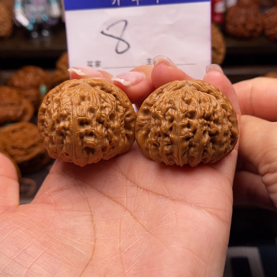 桃核吊坠白狮子40/39