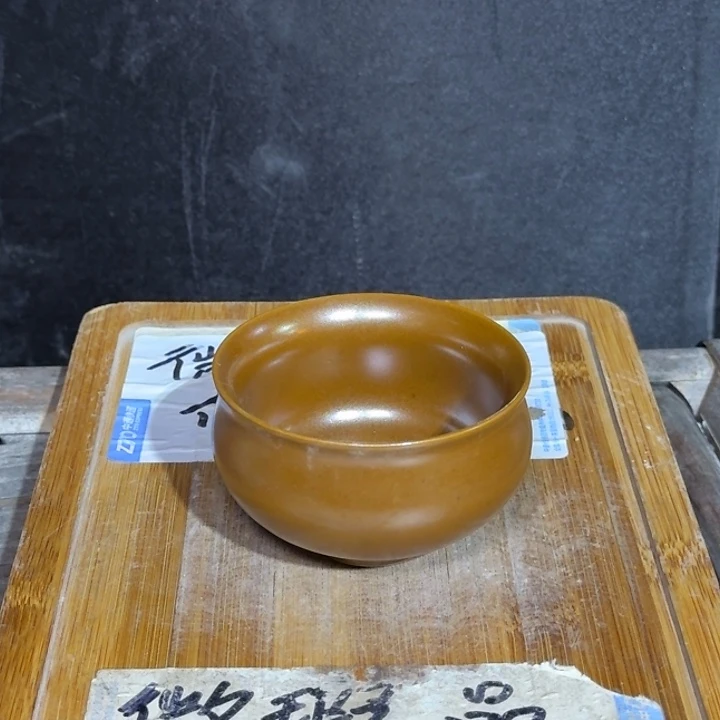 微瑕疵介意勿拍陶瓷器皿