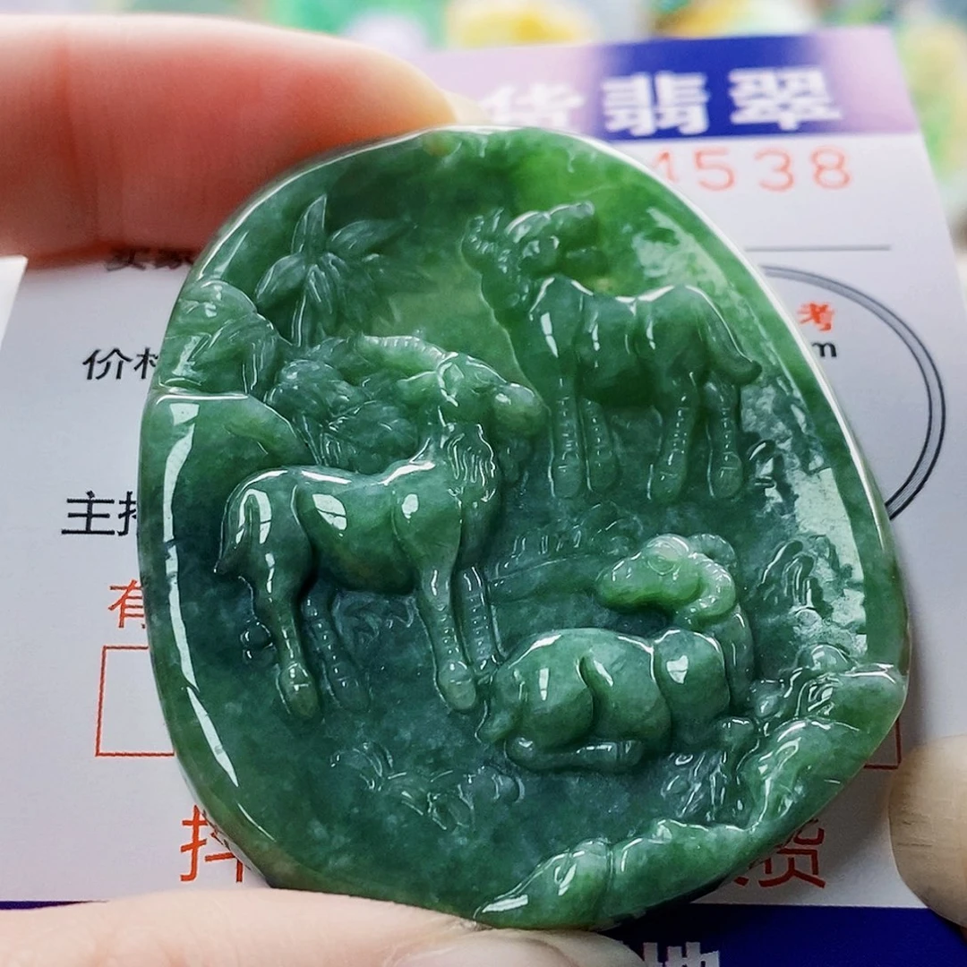 吊坠(不含链)未镶嵌翡翠