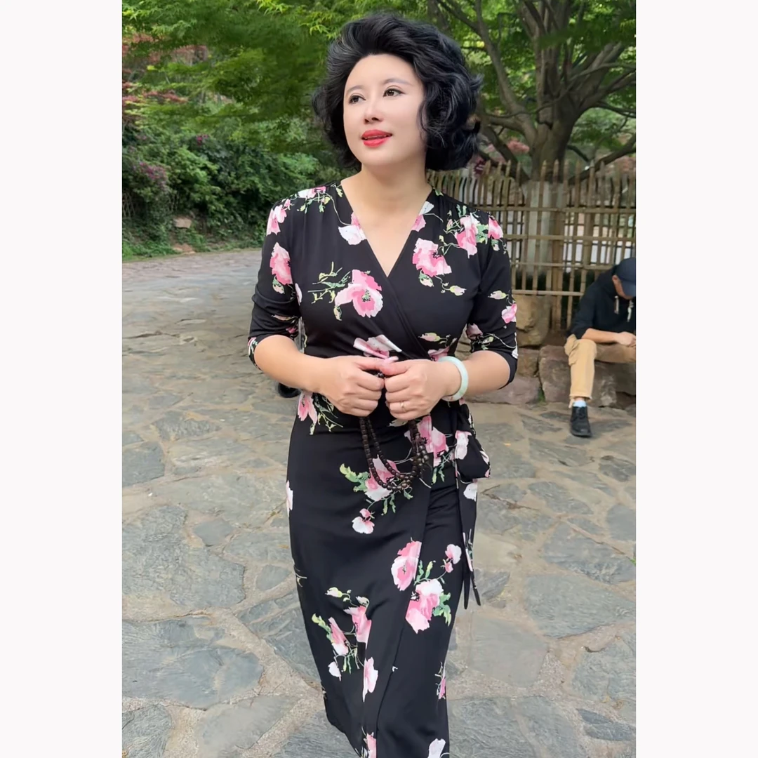 【主播甄选】法式优雅连衣裙高贵典雅气质修身显瘦时尚印花中长裙