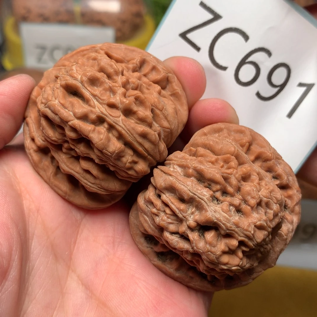 文玩核桃把件毕业汉高楼44