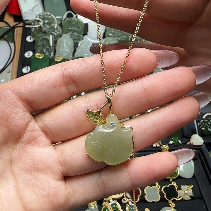 和田玉银S925镶嵌吊坠(赠链)