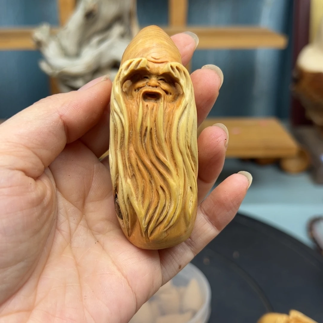 木奔****弟崖柏木摆件手把件