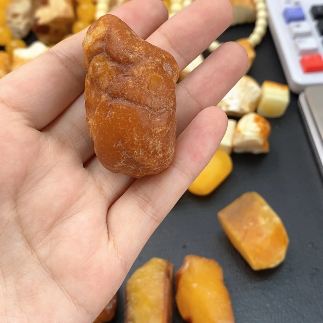 定制琥珀未镶嵌?****?蜜蜡