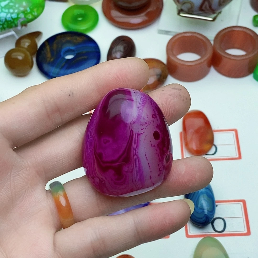 玛瑙/玉髓未镶嵌珠宝奇石