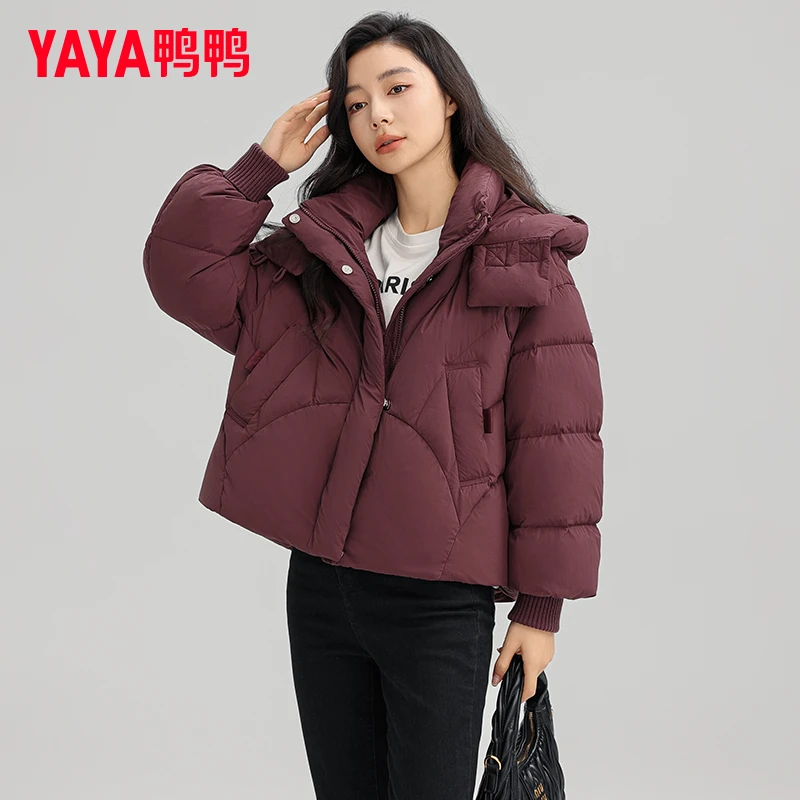 YAYA/鸭鸭红色羽绒服女2025新款冬季时尚短款小个子连帽保暖外套
