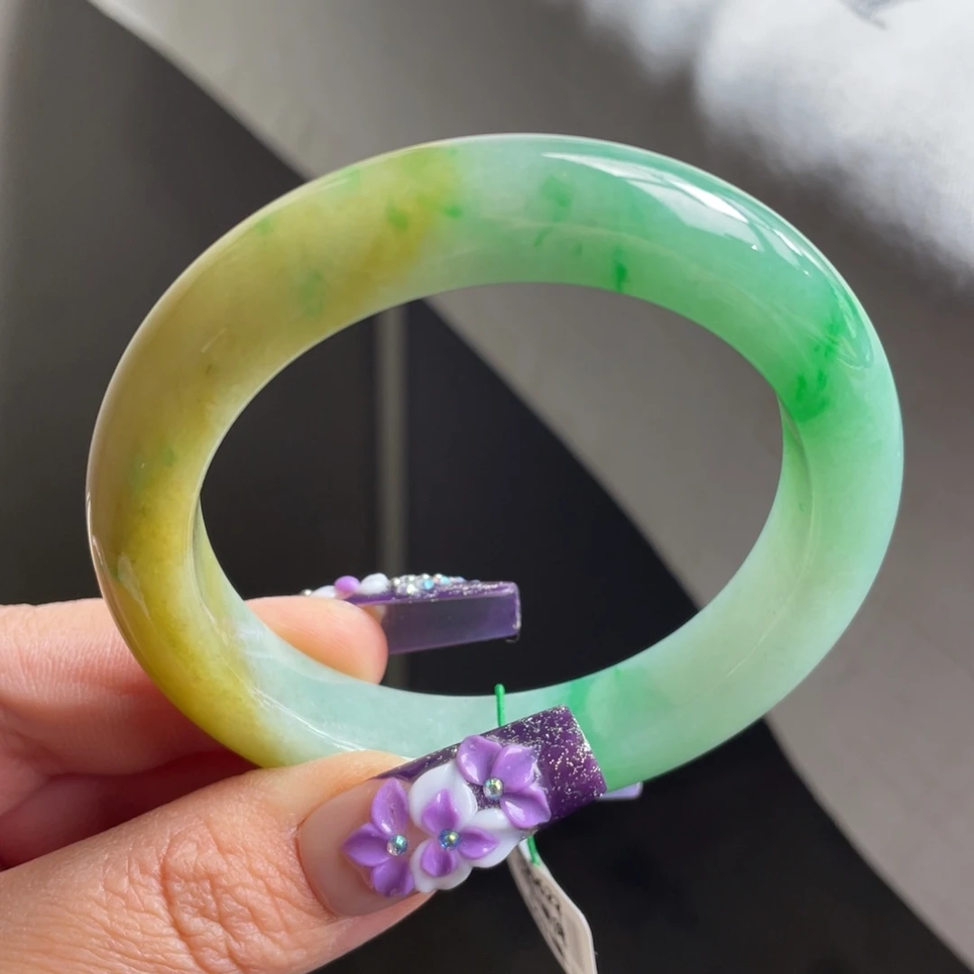 翡翠未镶嵌手镯【清货亏出】黄加绿厚装手镯