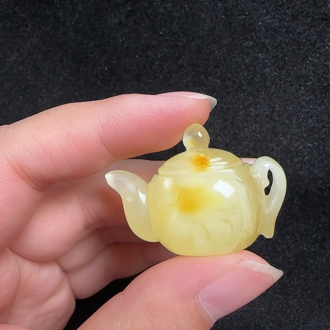 蜜蜡未镶嵌珠宝奇石