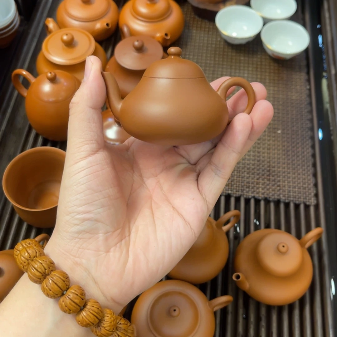 小***五潮州手拉壶。内推鸡蛋黄矮梨