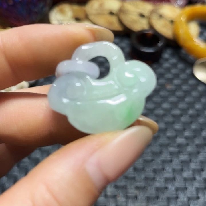 滴血莲花菩提把件