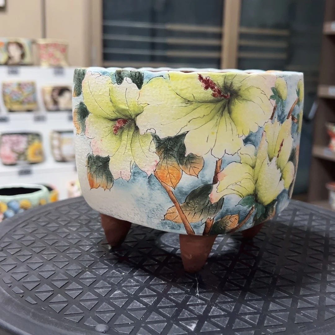 手绘陶瓷花盆口11.5高12.2