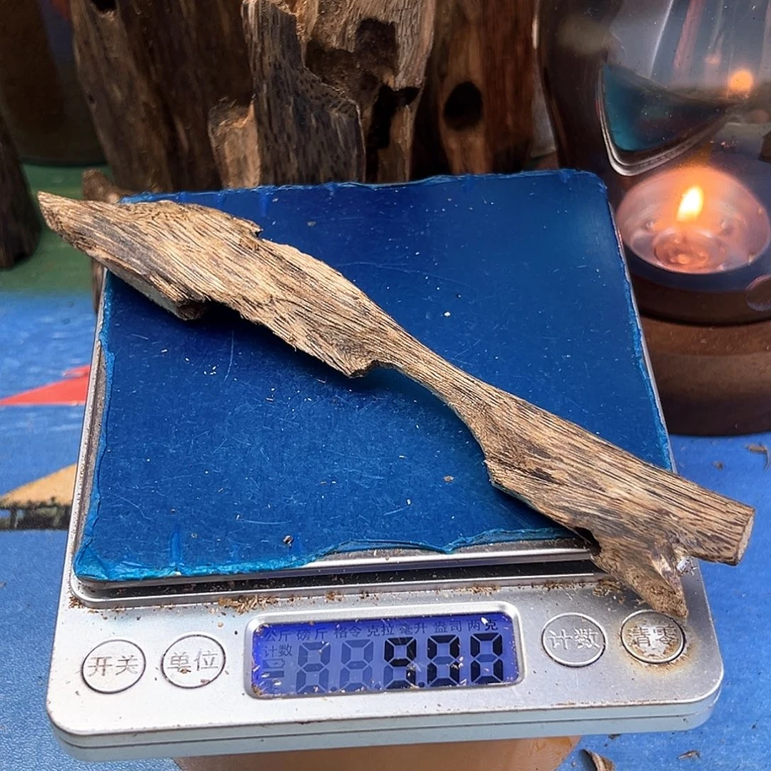 木质绿奇楠虫漏白棋9克