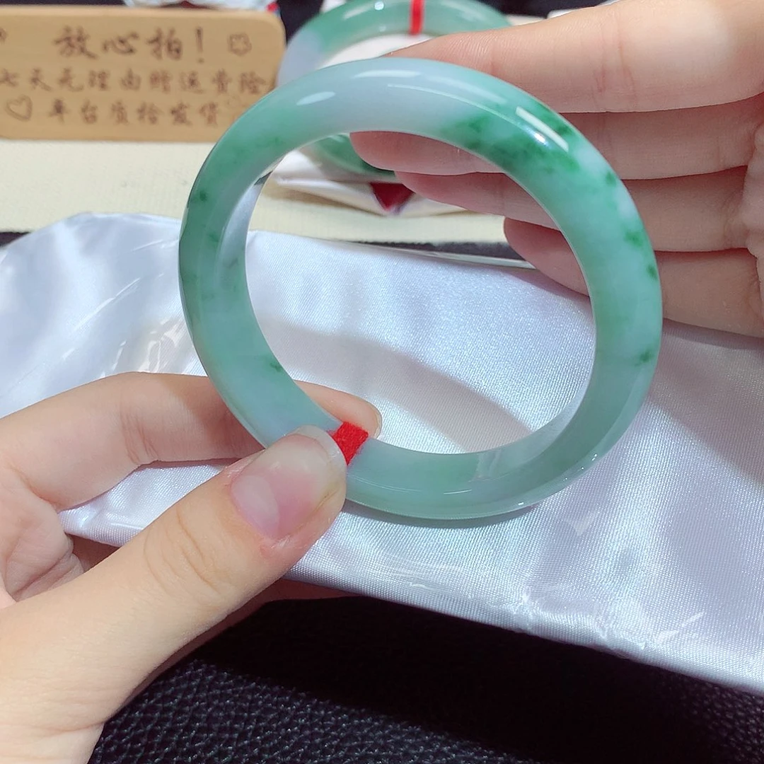 翡翠未镶嵌手镯1202