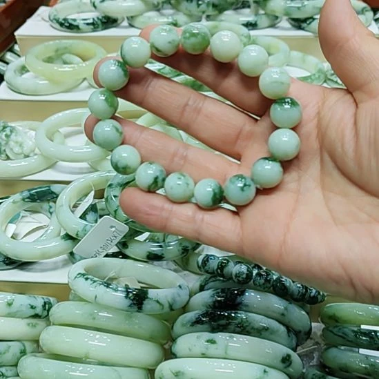 吉***意透闪石-蛇纹石玉未镶嵌手链