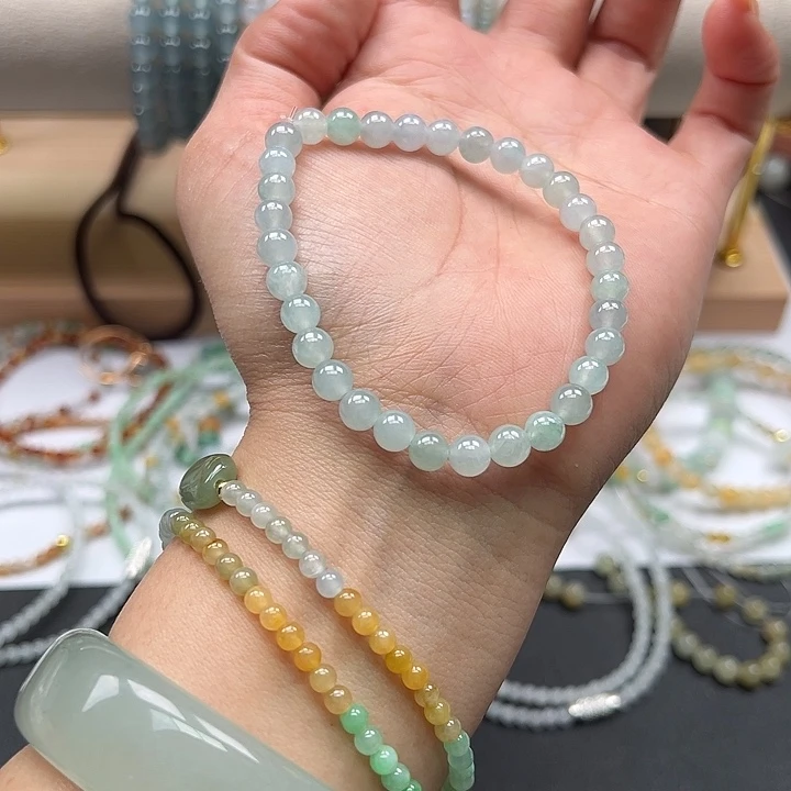 翡翠未镶嵌手链翡翠材质