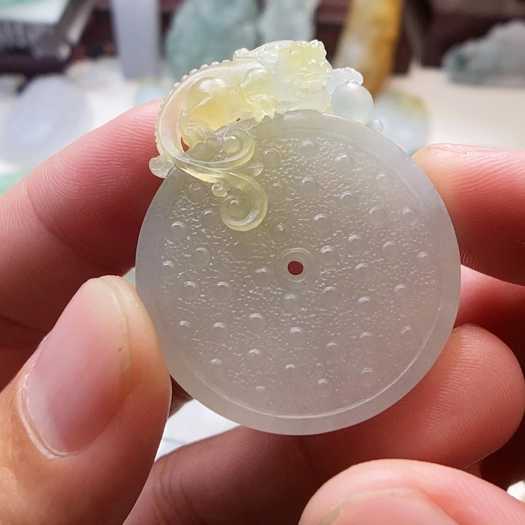 风****定制翡翠未镶嵌仿古扣