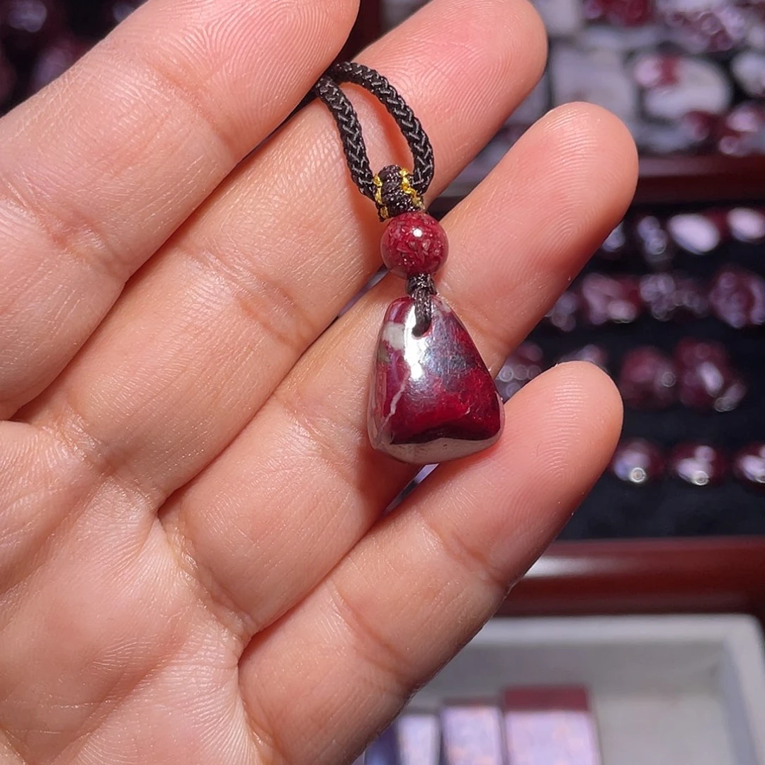 天然辰砂朱砂吊坠