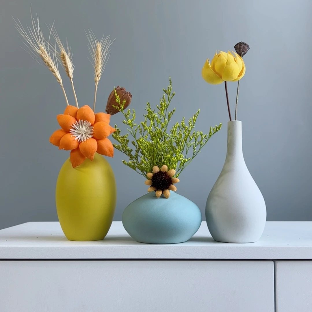 摆件陶瓷小花瓶摆件含花总高约20-30cm