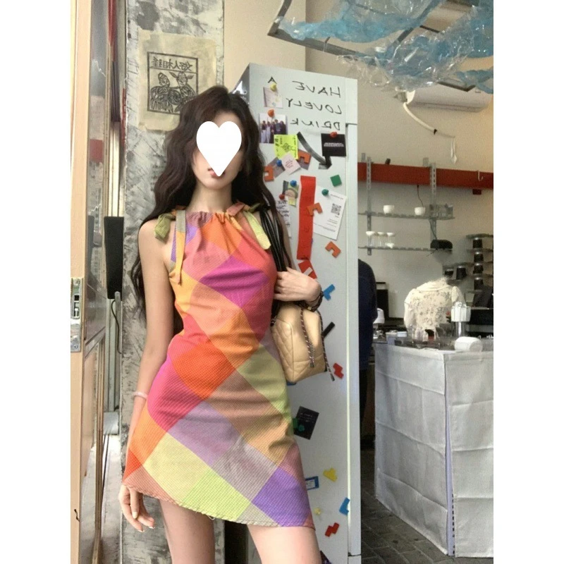 OLOIU多巴胺穿搭挂脖无袖格子连衣裙女夏季漂亮独特设计感收腰