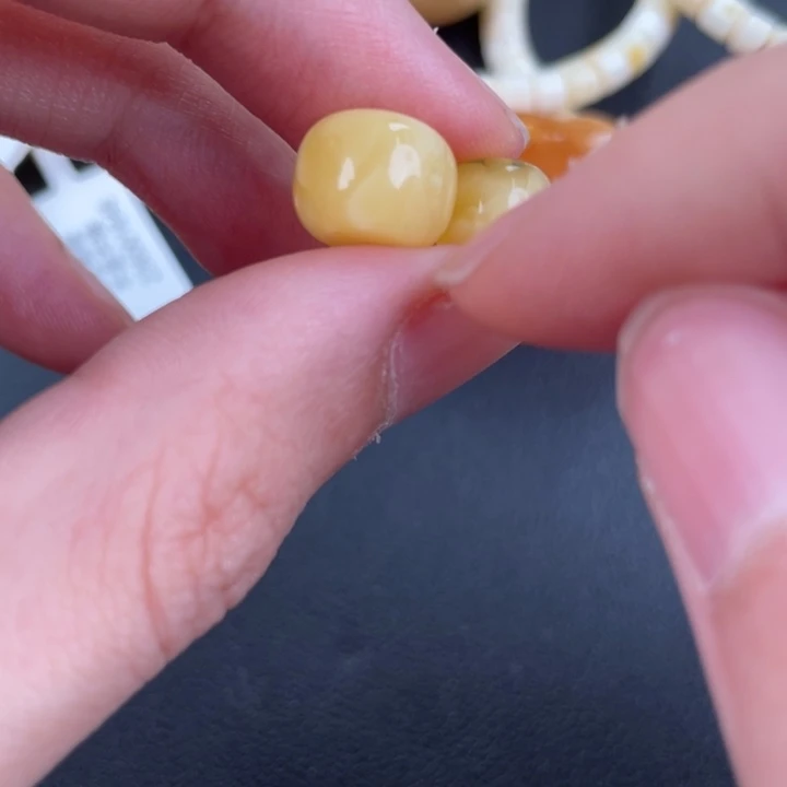 琥珀裸石未镶嵌天然1