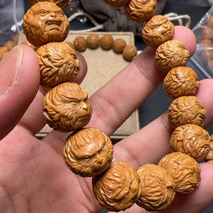 猴头核桃手串啦啦呃