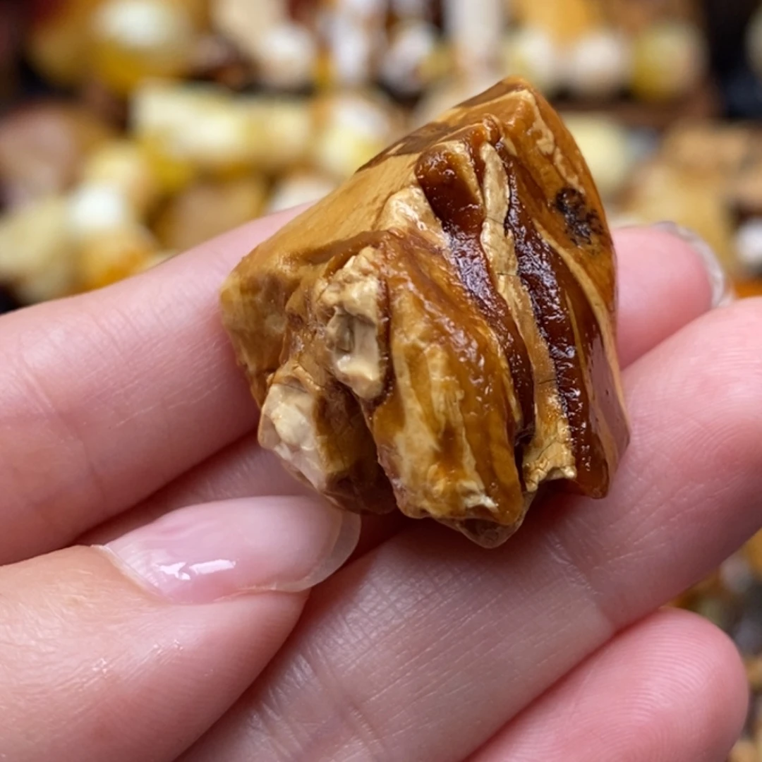 定制琥珀未镶嵌蜜蜡