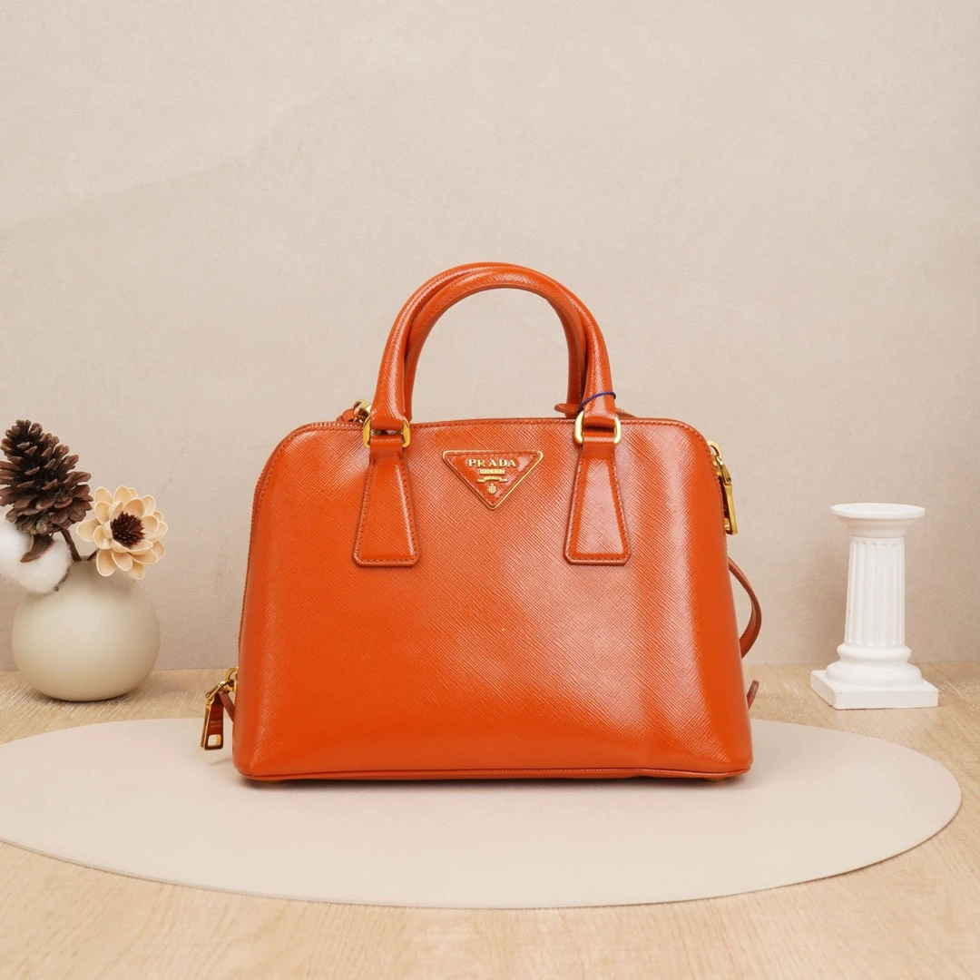 95新 Prada/普拉达 普拉达贝壳包红色/DS029878