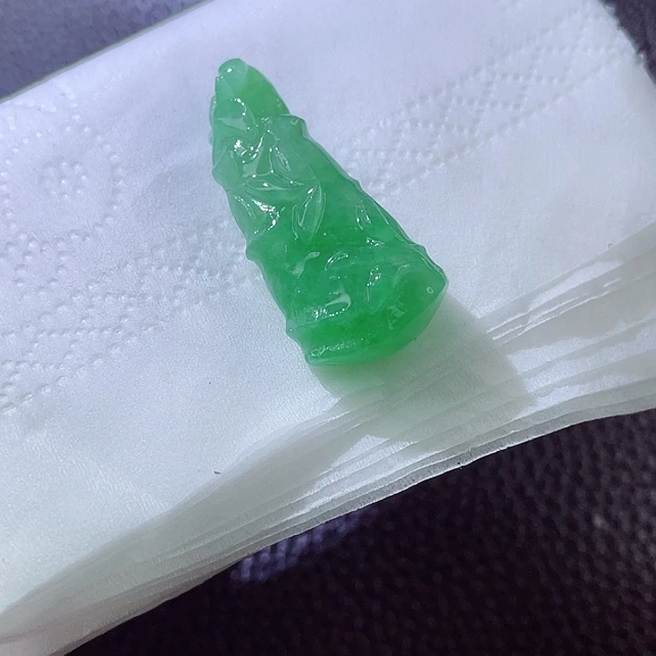 定制翡翠未镶嵌翡翠