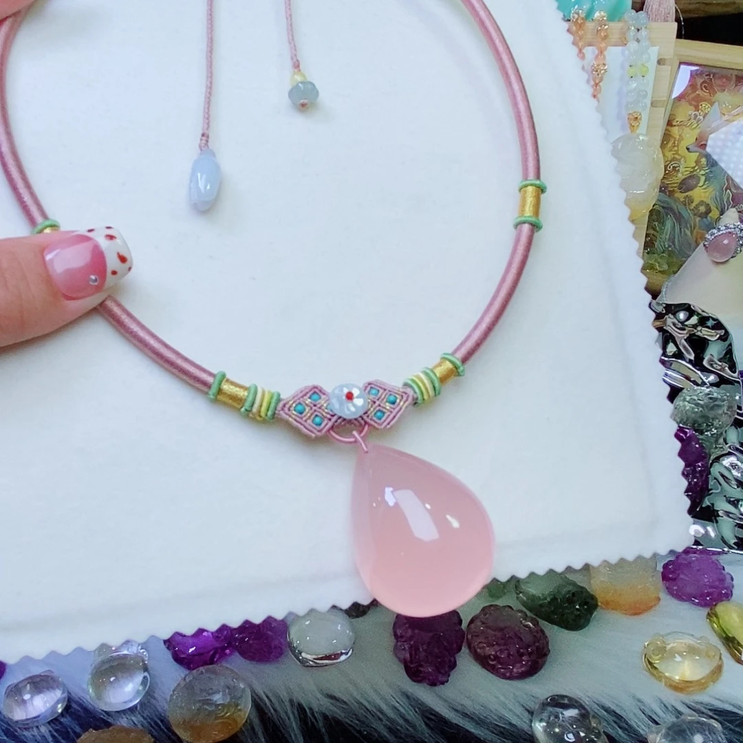 未镶嵌吊坠(赠链)水晶