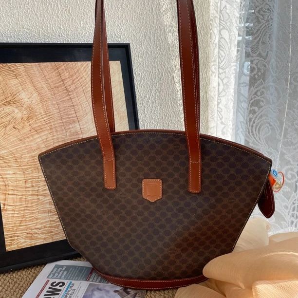 95新 Celine/思琳 XM凯旋门满印河蚌单肩包/DX01710877换
