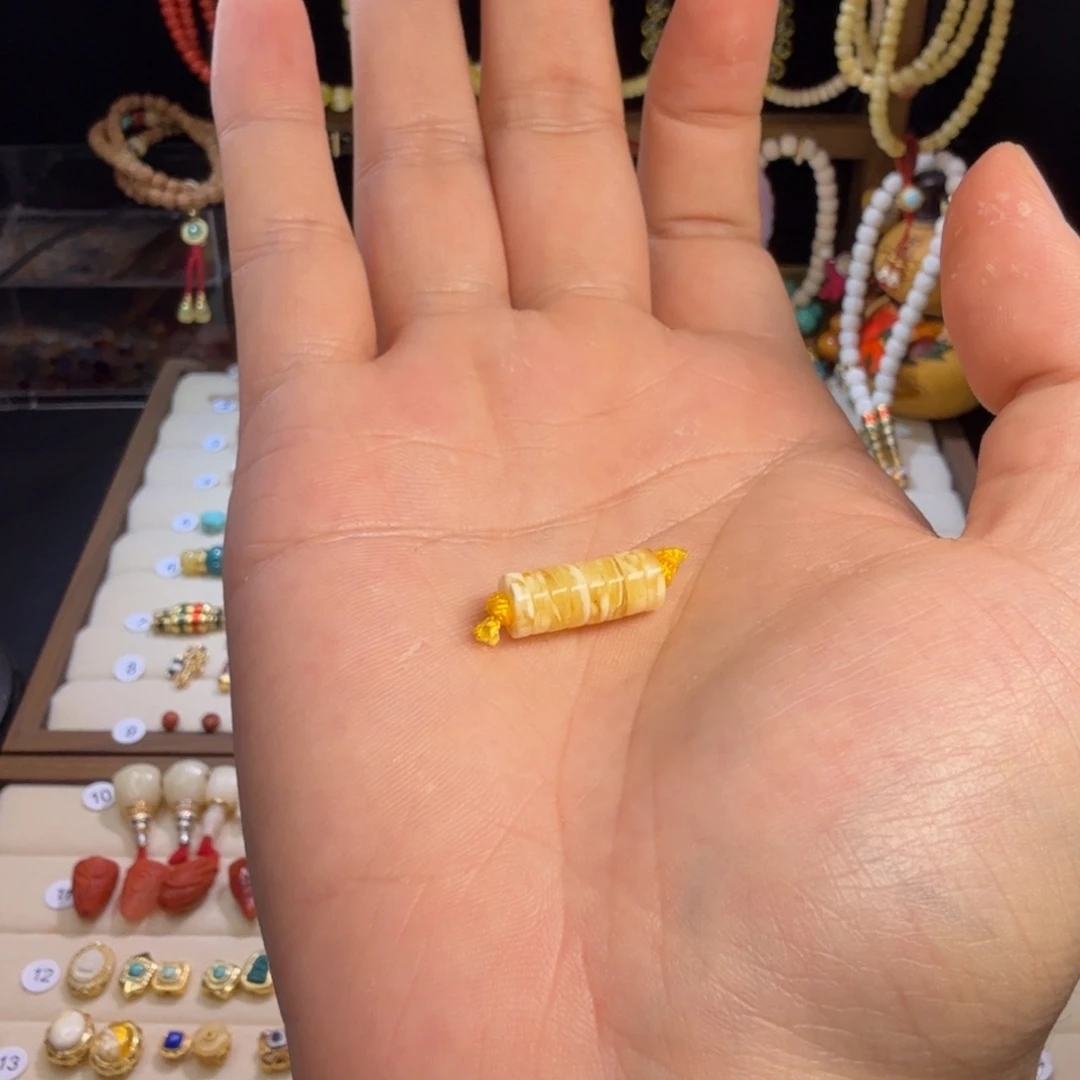 琥珀裸石未镶嵌⸙隔片