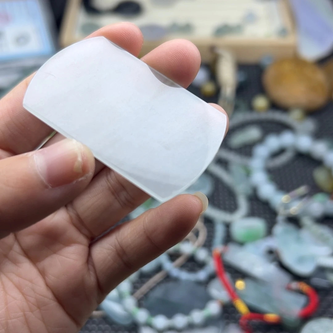 颈饰未镶嵌翡翠无事牌