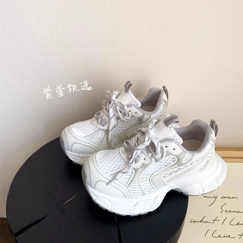 2025春季新款时尚百搭厚底增高老爹鞋女舒适甜美休闲运动风小白鞋