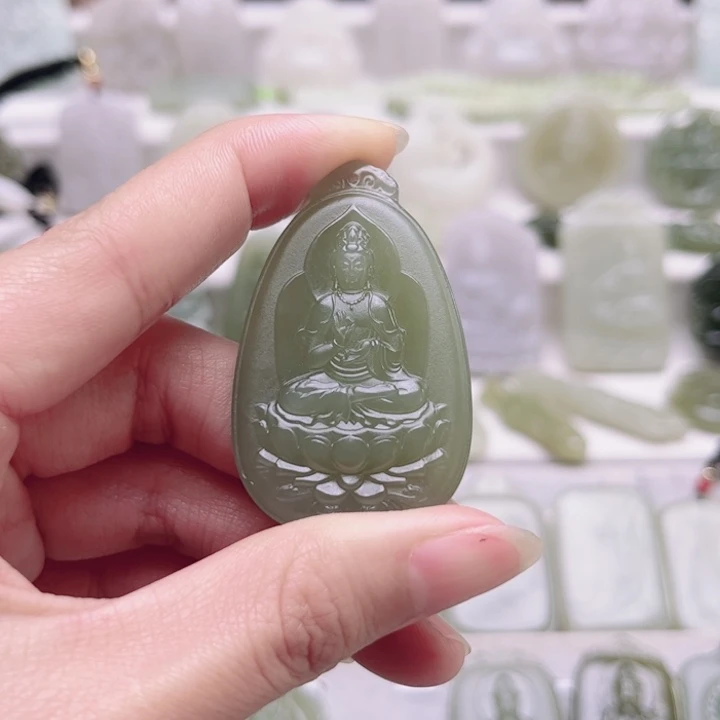 和田玉未镶嵌颈饰