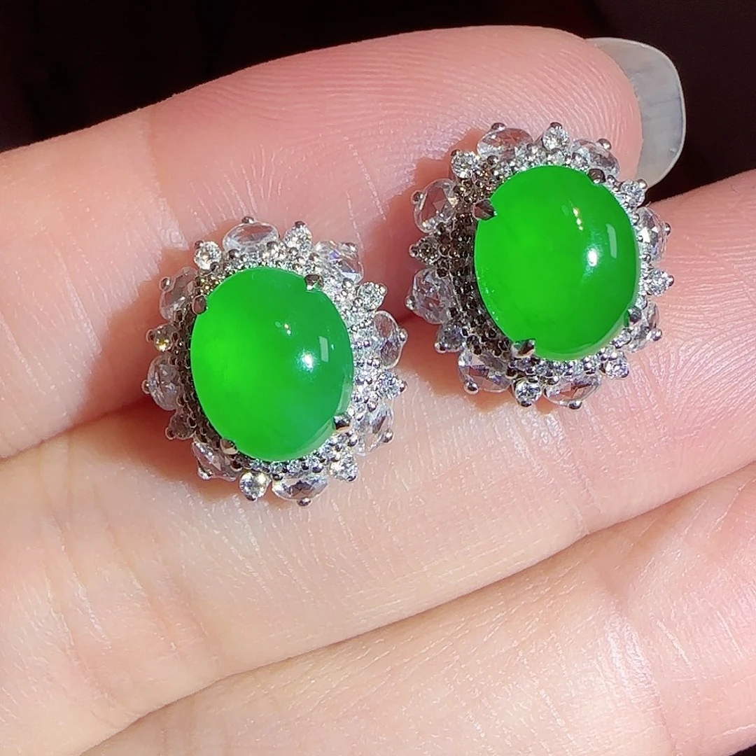 翡翠18K金镶嵌耳钉