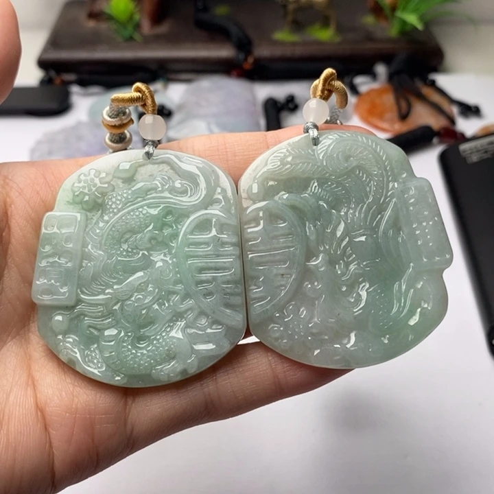颈饰未镶嵌翡翠翡翠