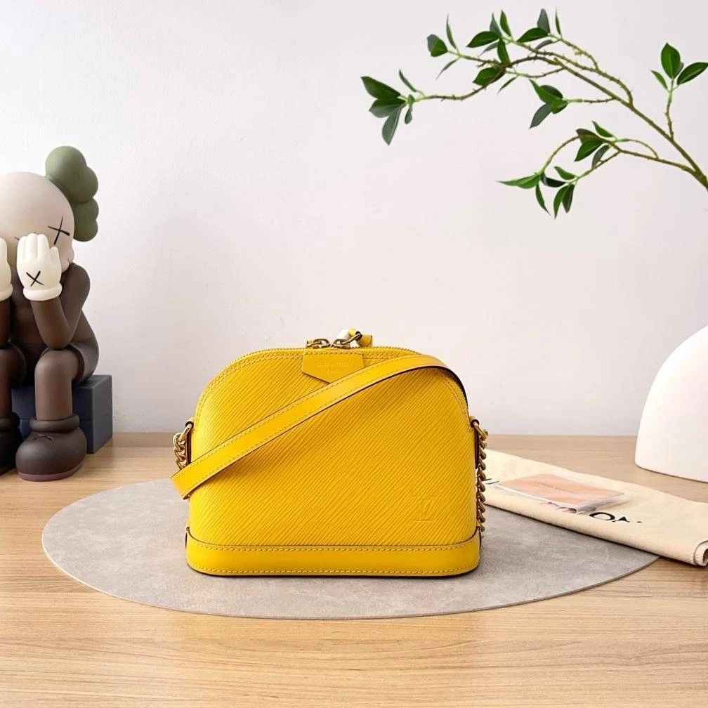 胖虎佳佳/路易威登/95新/公价0/箱包/斜挎包/98C2508110042