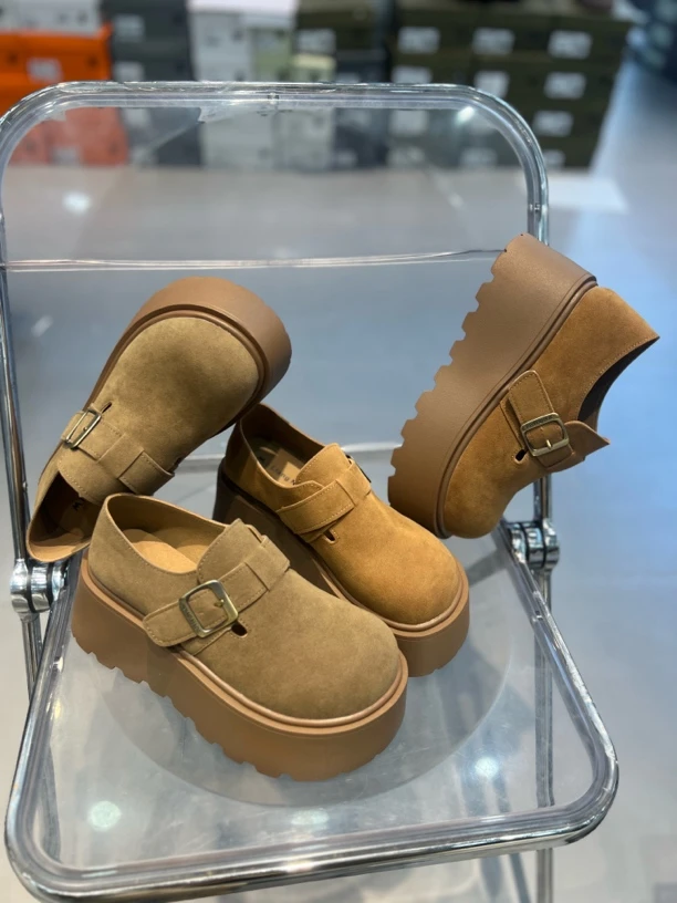 时尚e足3号店2025新款厚底百搭博肯女鞋101/9902-1