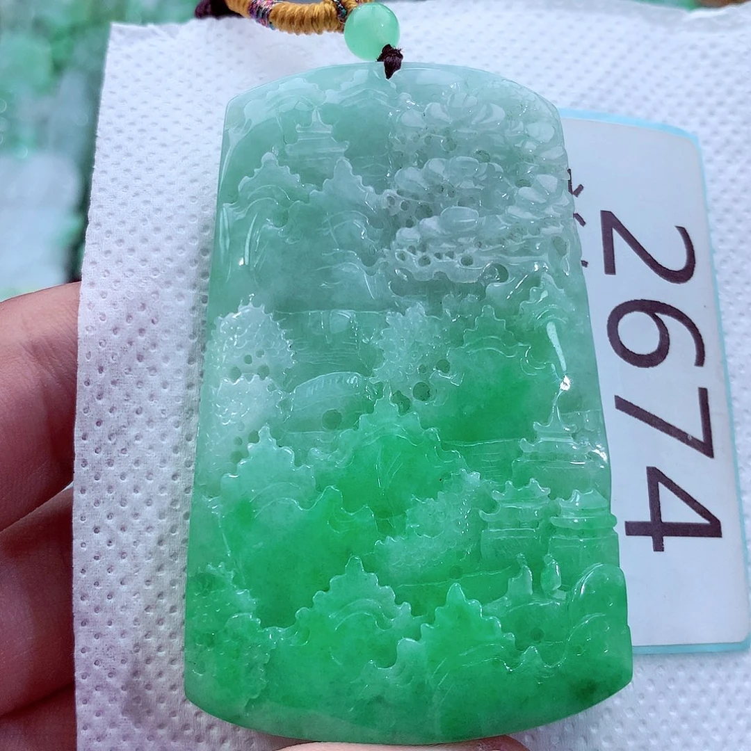 吊坠(不含链)未镶嵌翡翠