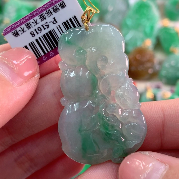 翡翠吊坠(不含链)18K金镶嵌