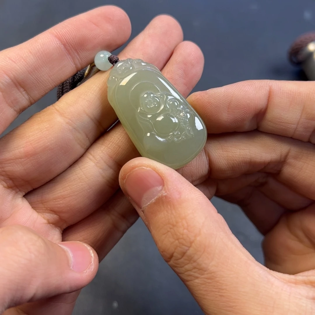 颈饰未镶嵌和田玉沈*立