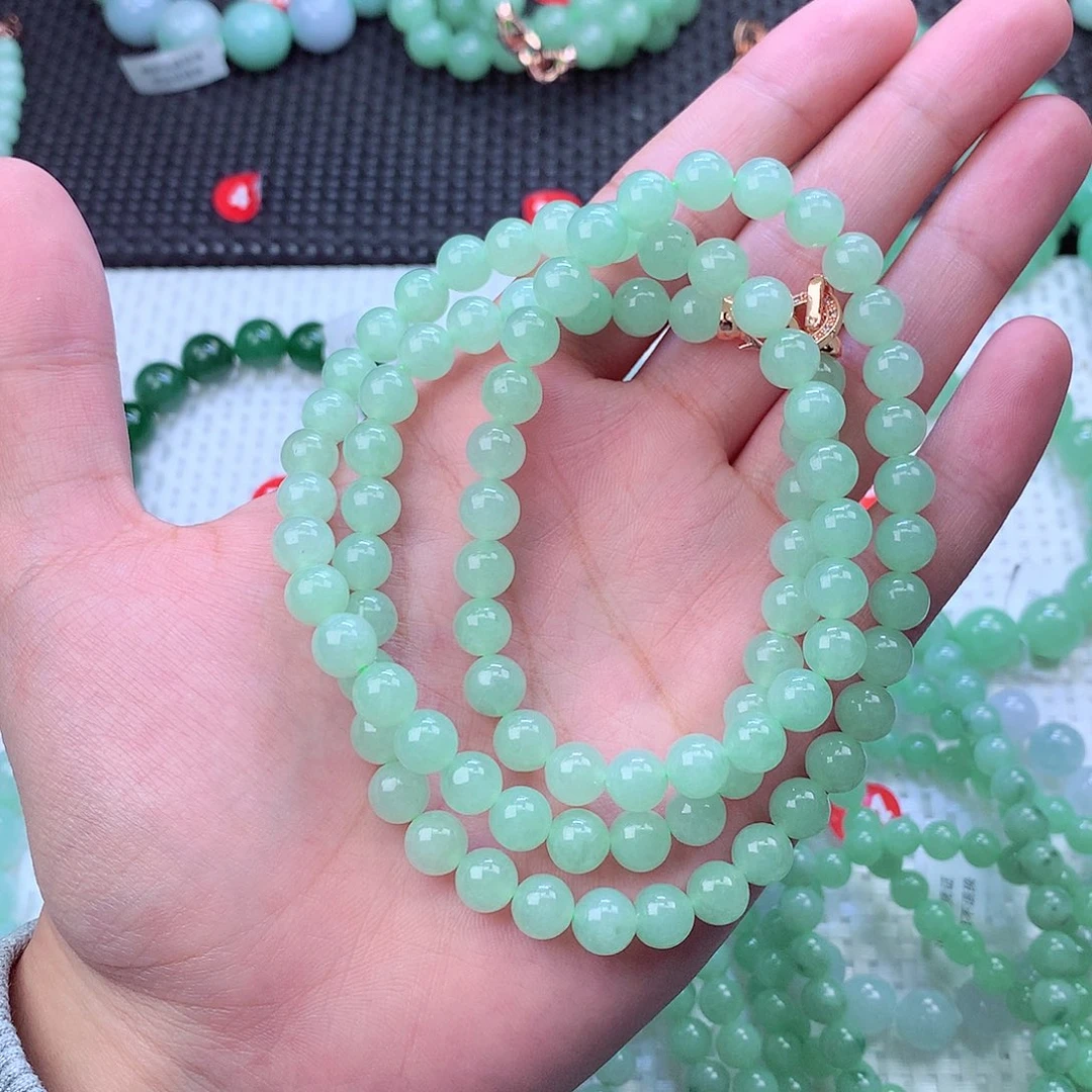 遥***远翡翠未镶嵌毛衣链